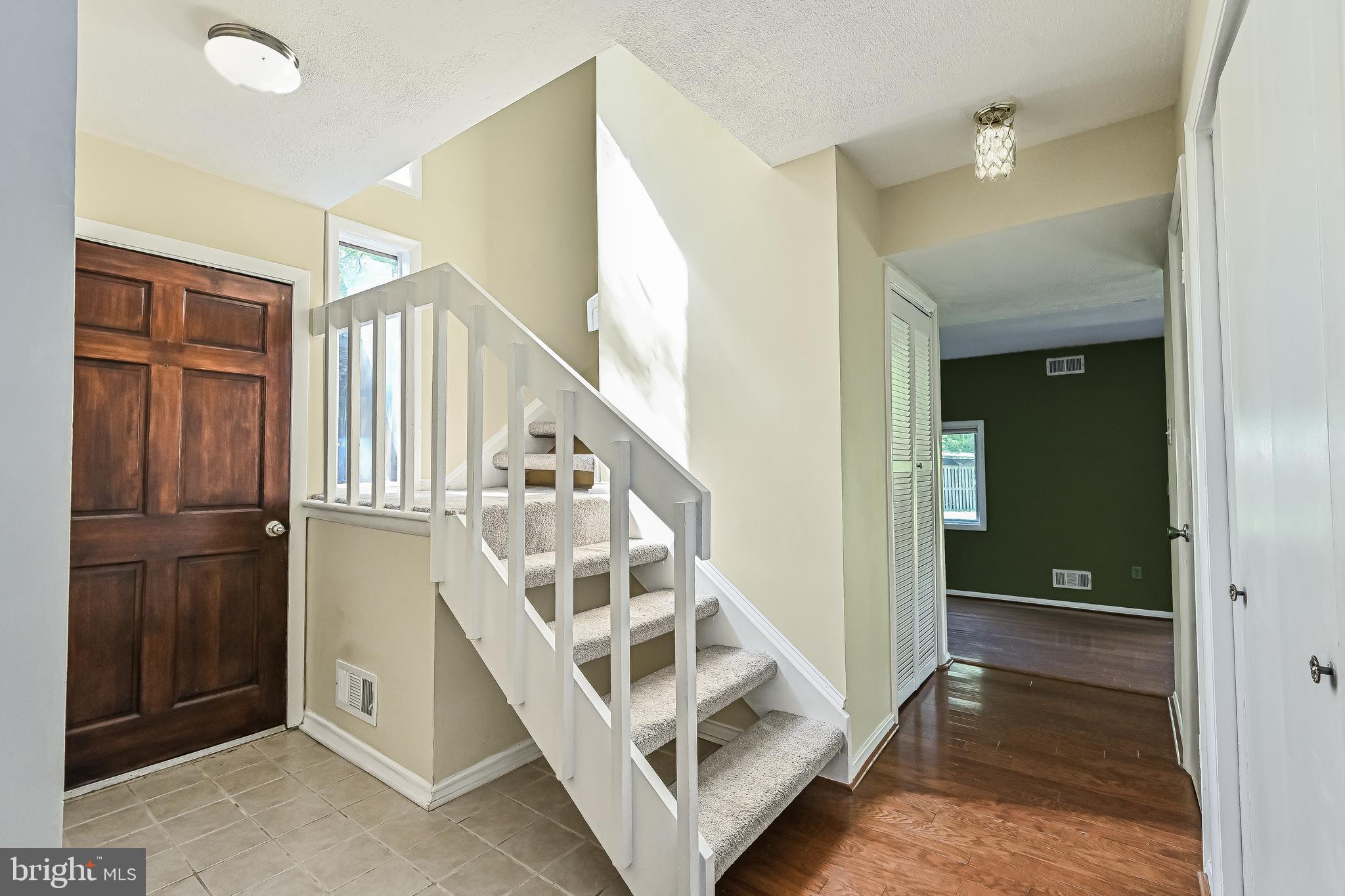 SUMMIT VEITCH - Residential Lease