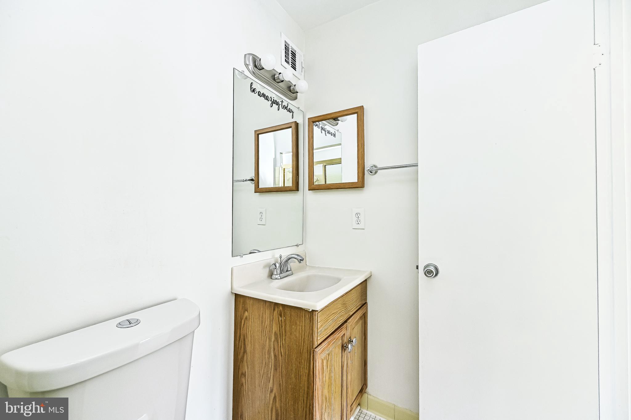 SUMMIT VEITCH - Residential Lease