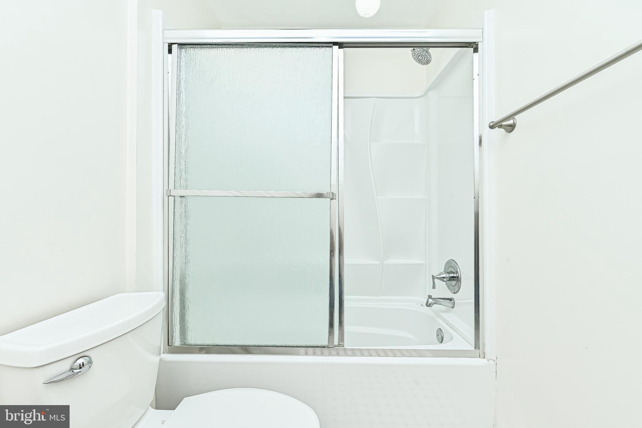 SUMMIT VEITCH - Residential Lease