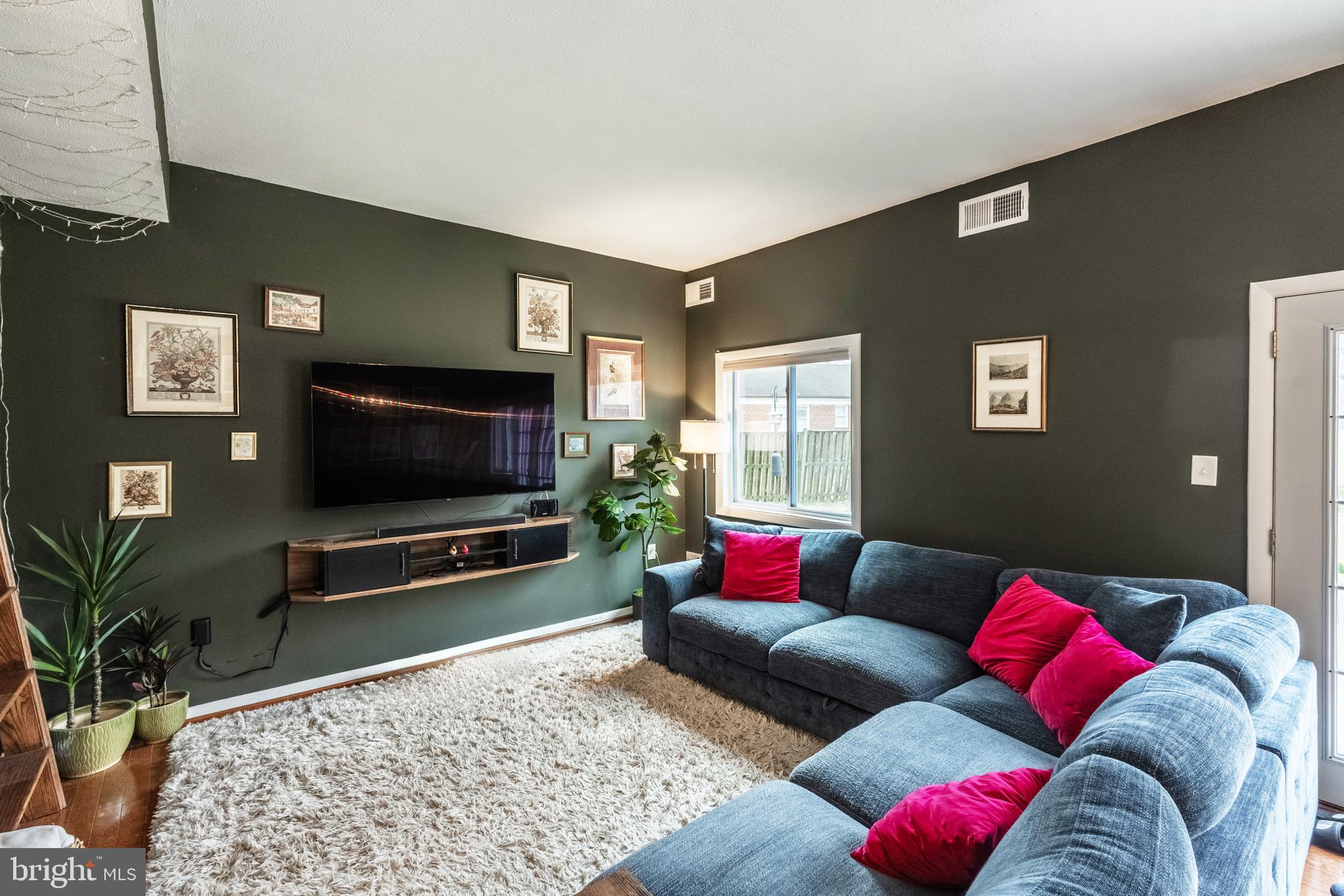 SUMMIT VEITCH - Residential Lease