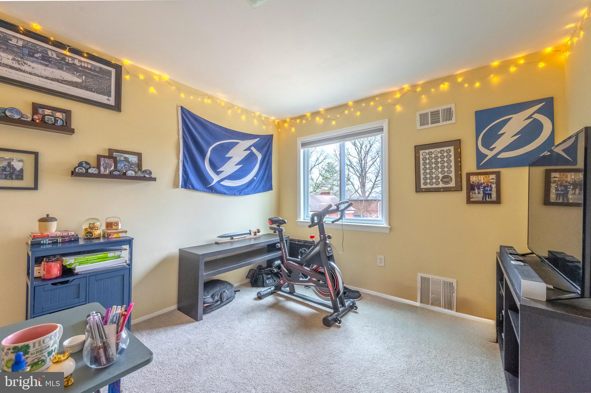 SUMMIT VEITCH - Residential Lease