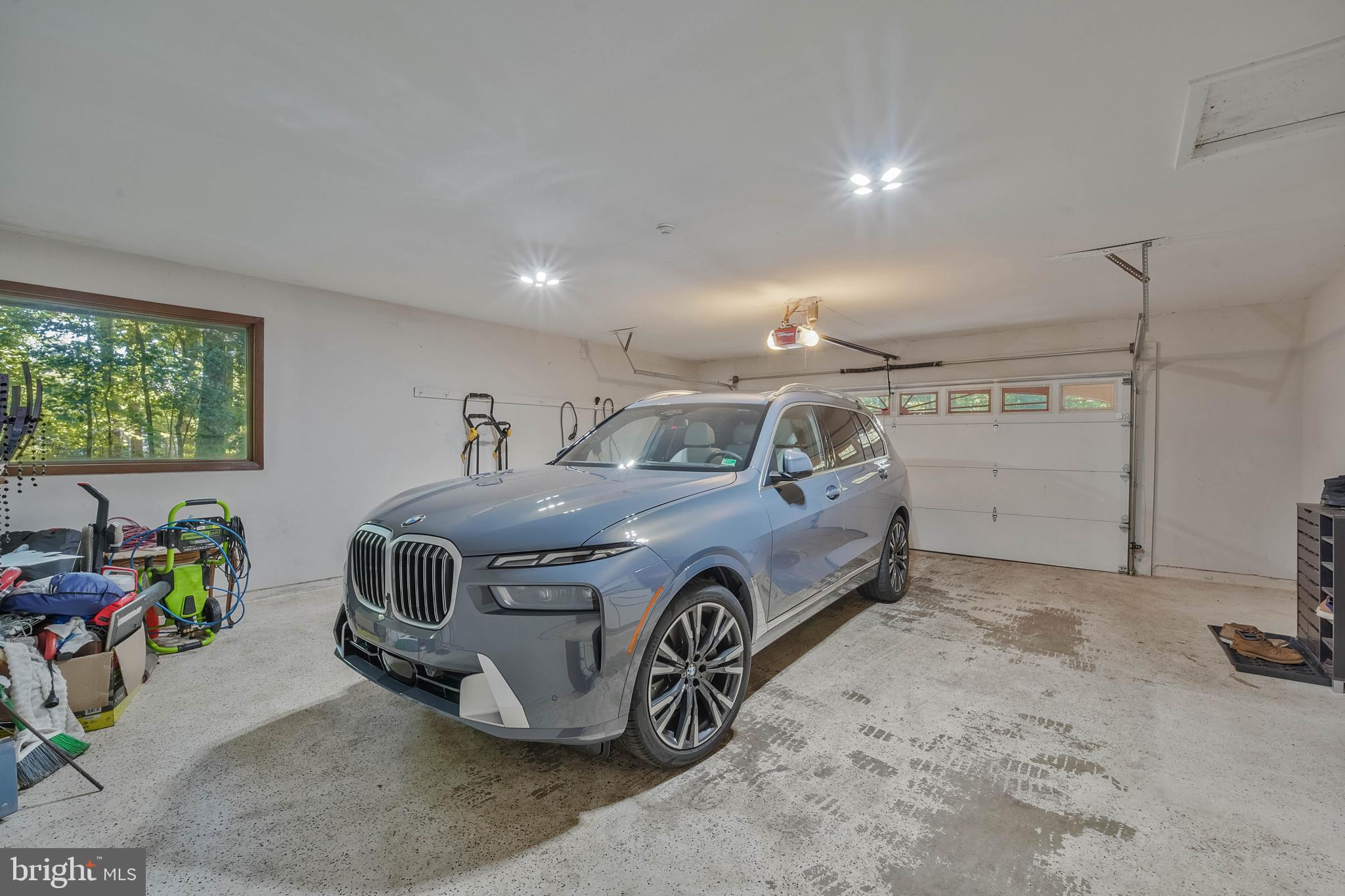 HUNTER RIDGE - Residential