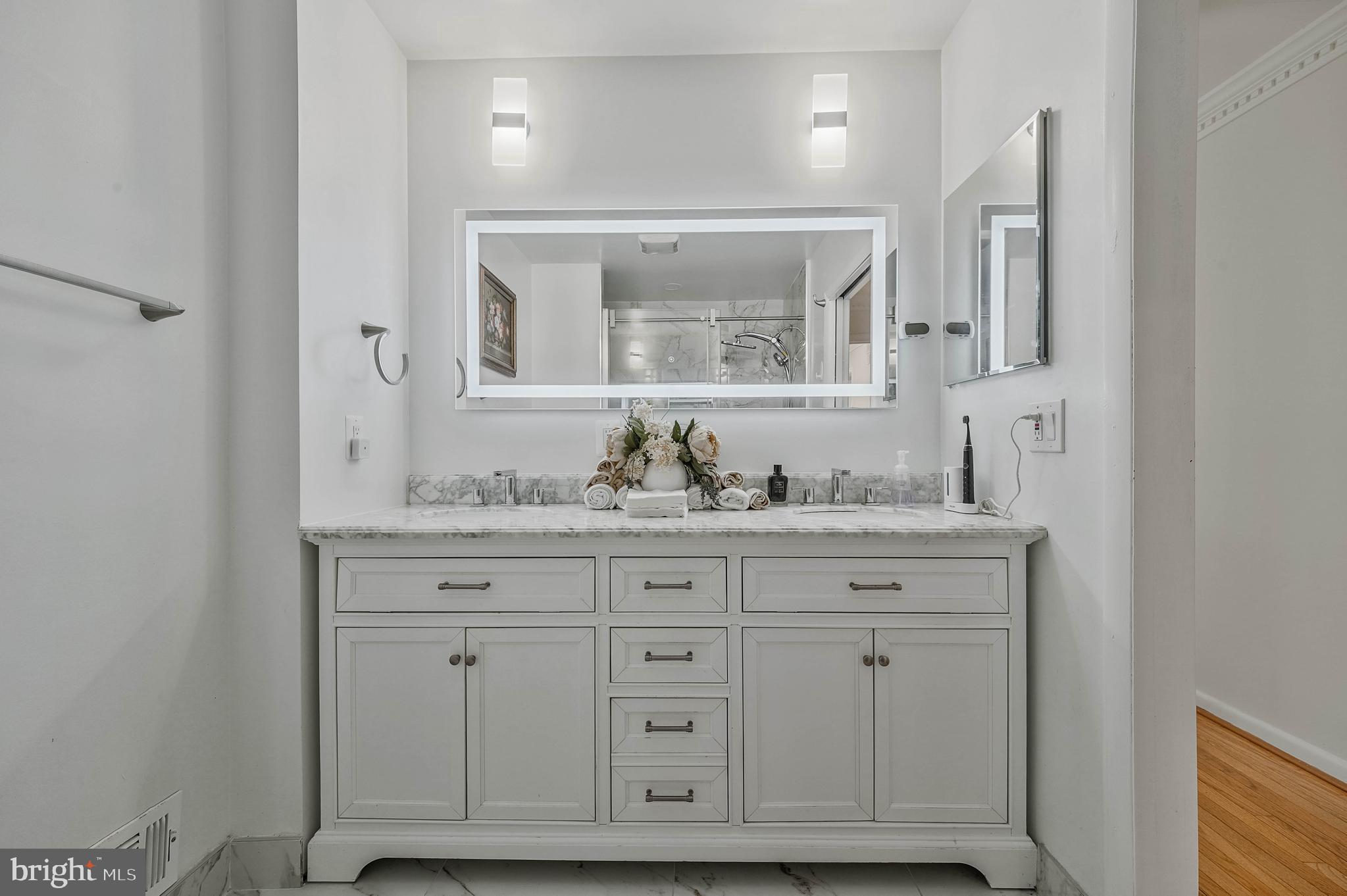 HUNTER RIDGE - Residential