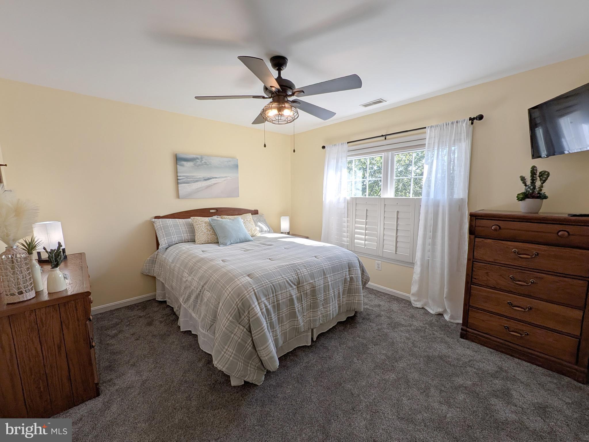 HOLLY HILLS - Residential