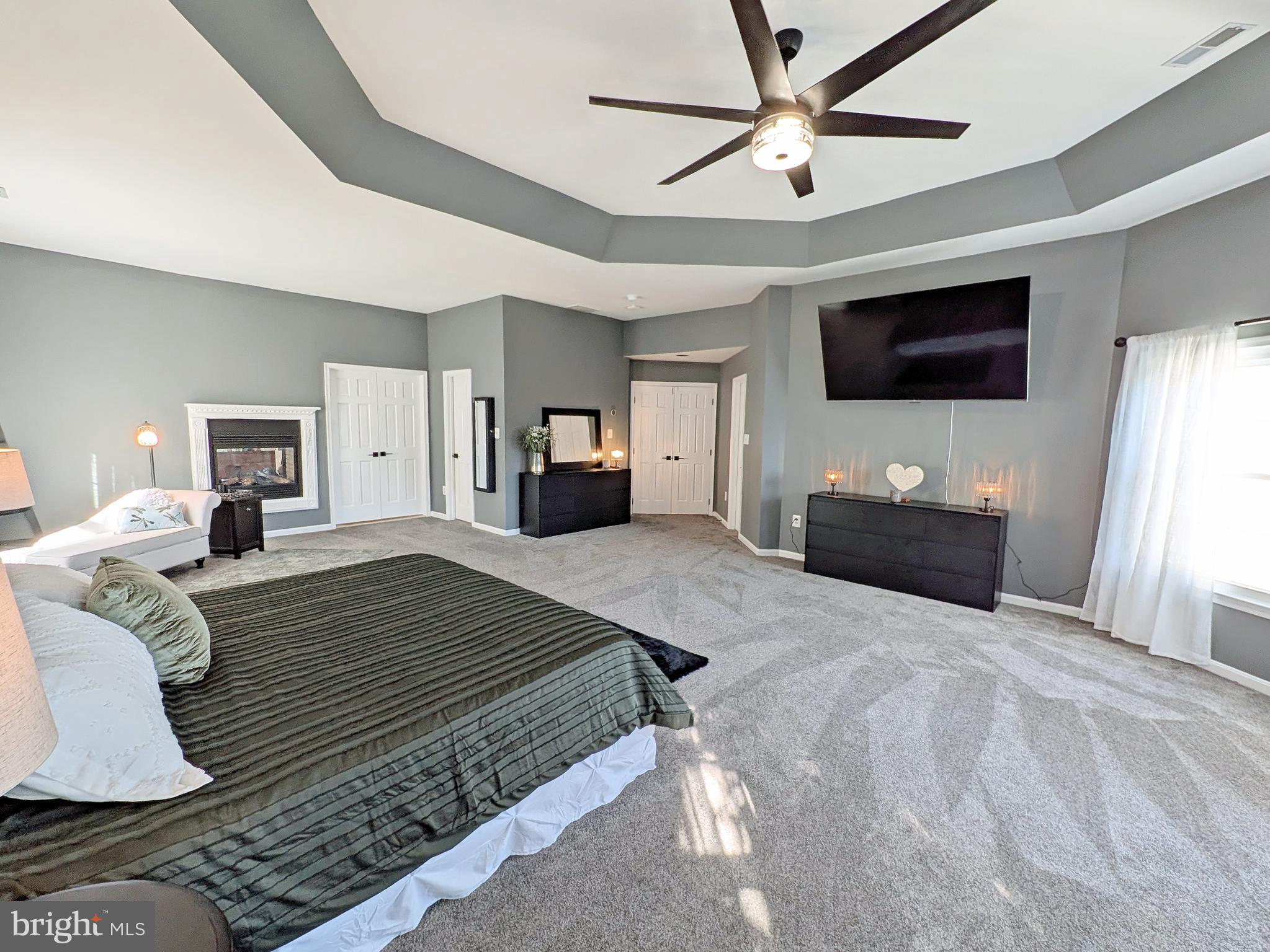 HOLLY HILLS - Residential