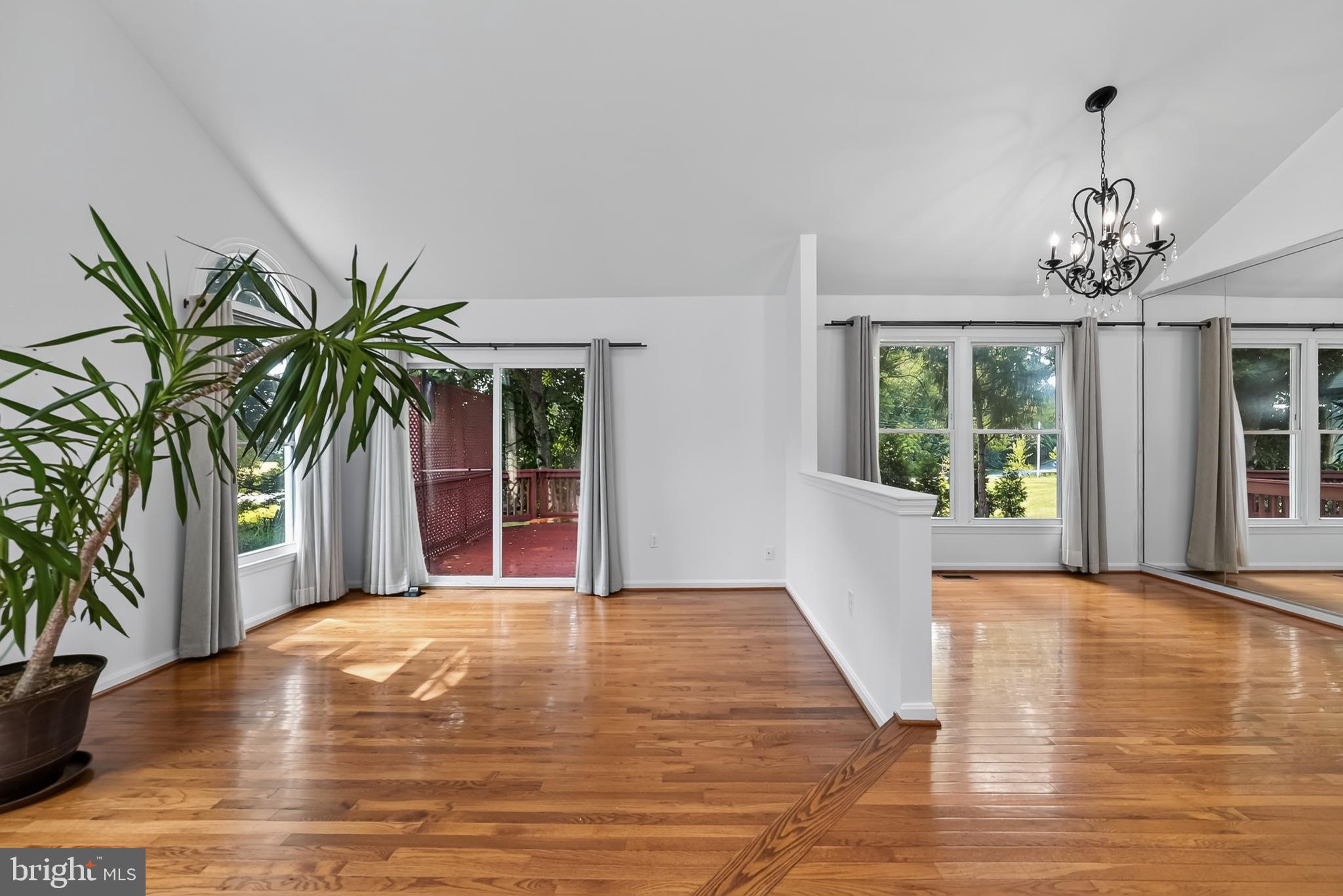 HALLOWELL - Residential