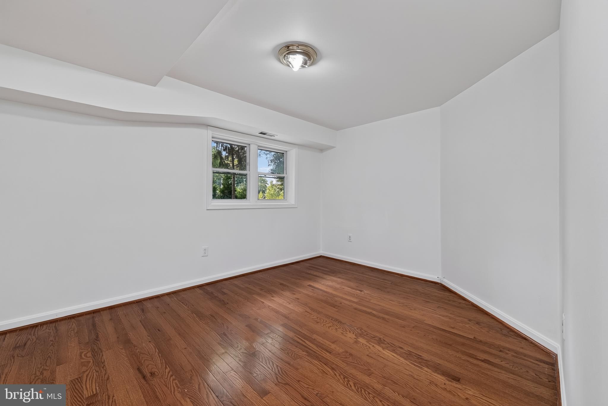 HALLOWELL - Residential