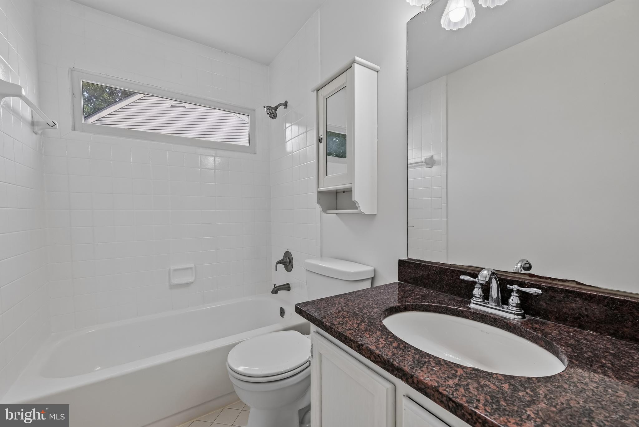 HALLOWELL - Residential