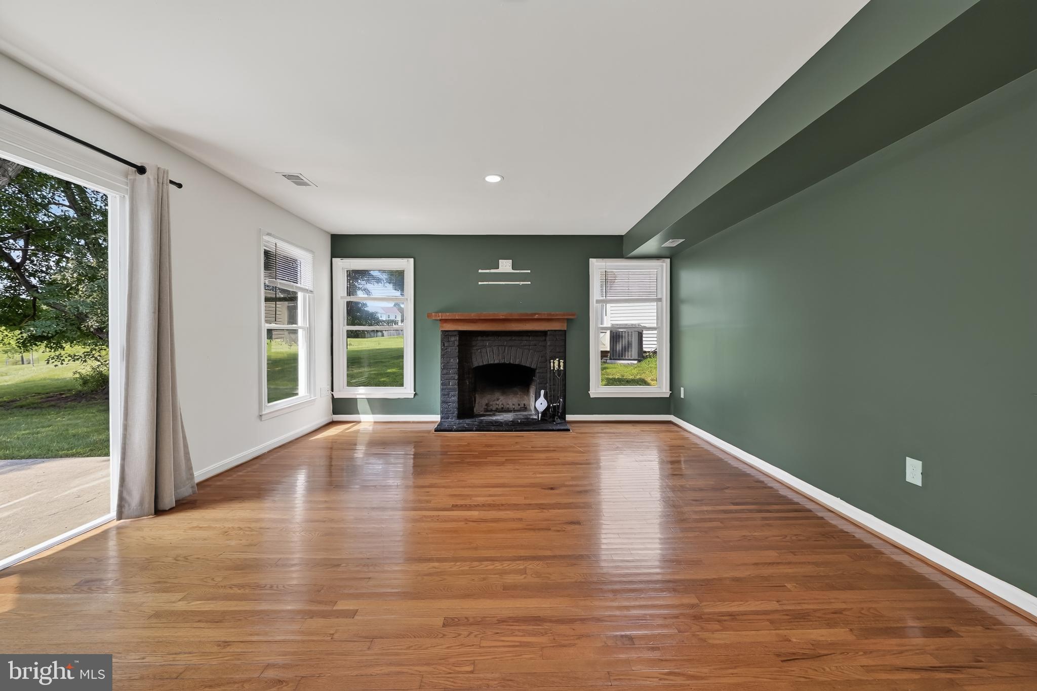 HALLOWELL - Residential