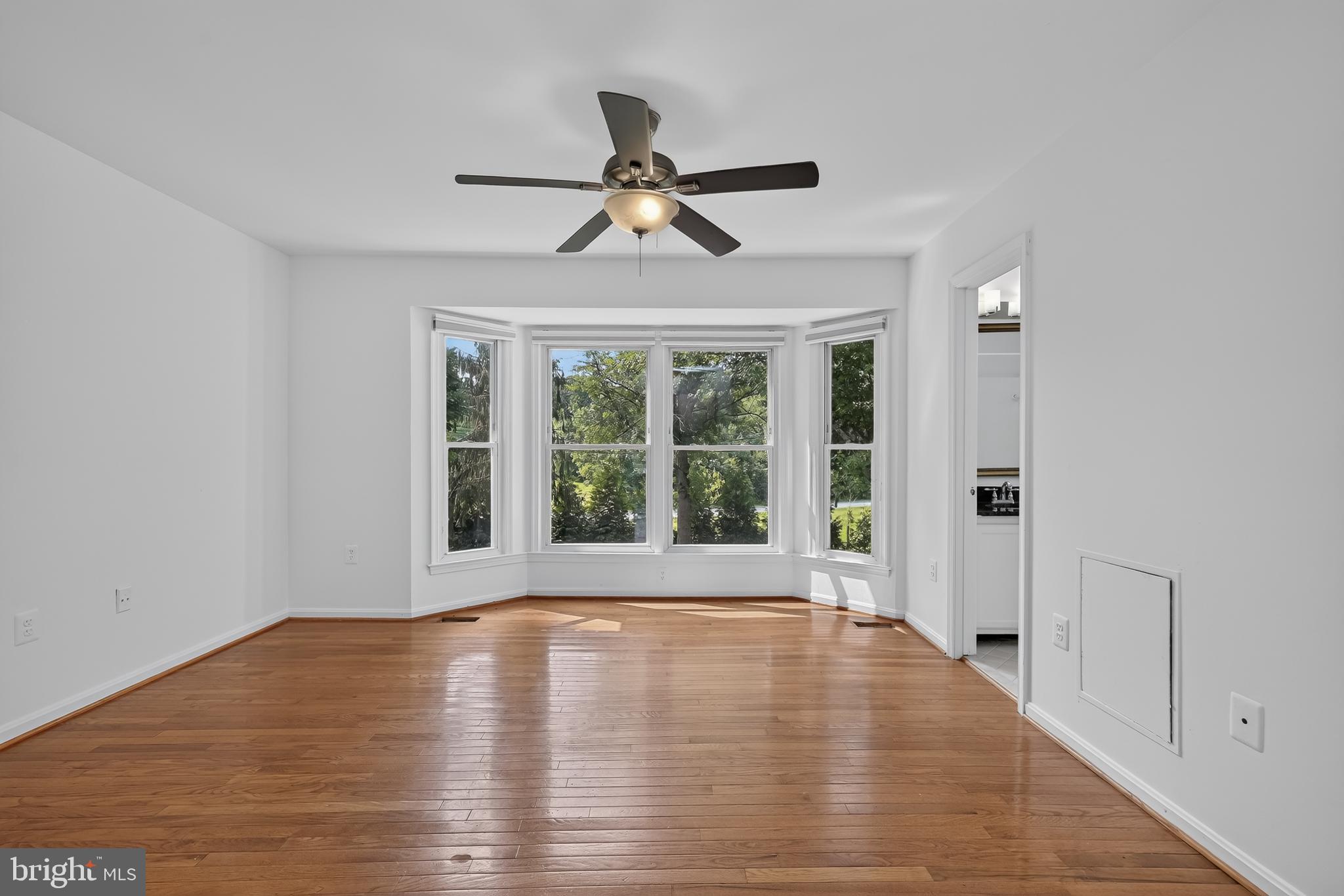 HALLOWELL - Residential