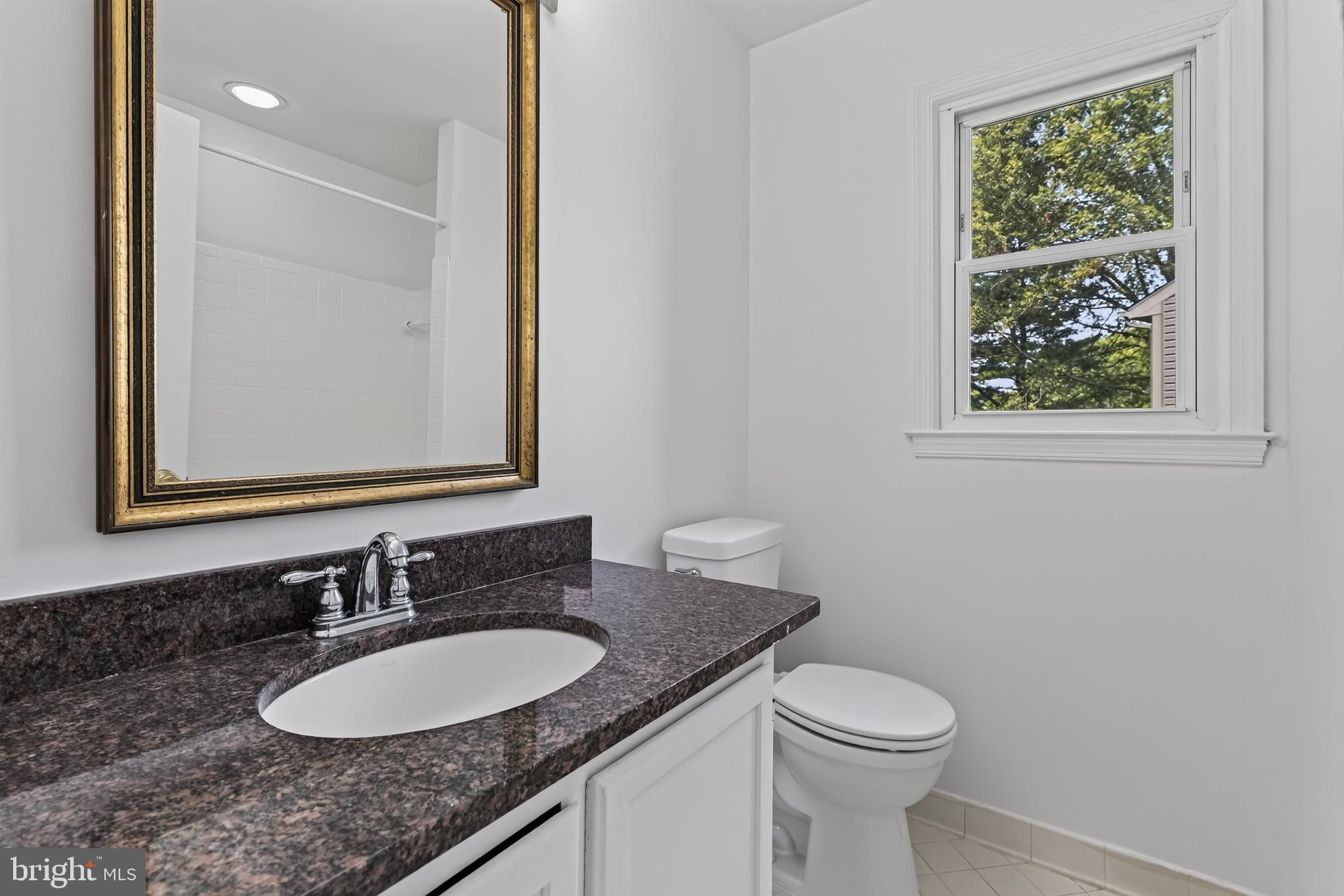 HALLOWELL - Residential