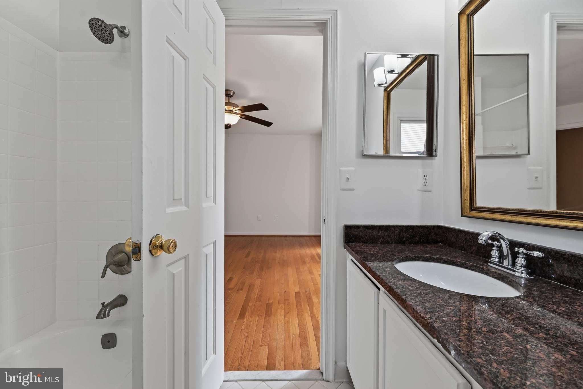 HALLOWELL - Residential