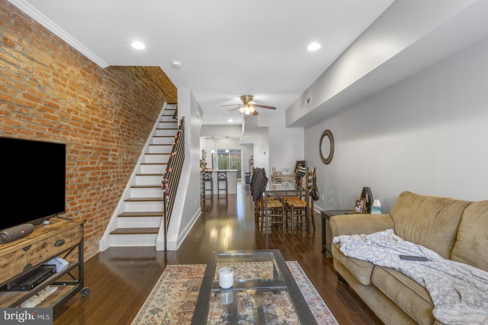 GRADUATE HOSPITAL - Residential Lease