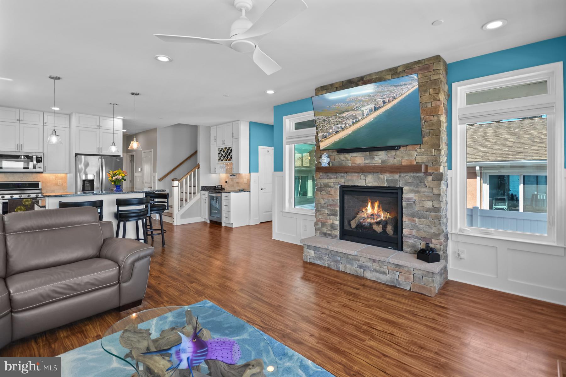 52ND STREET - Residential