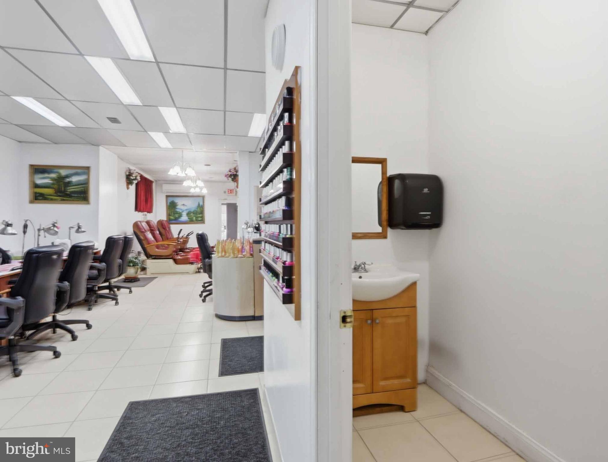 MORRELL PARK - Commercial Sale
