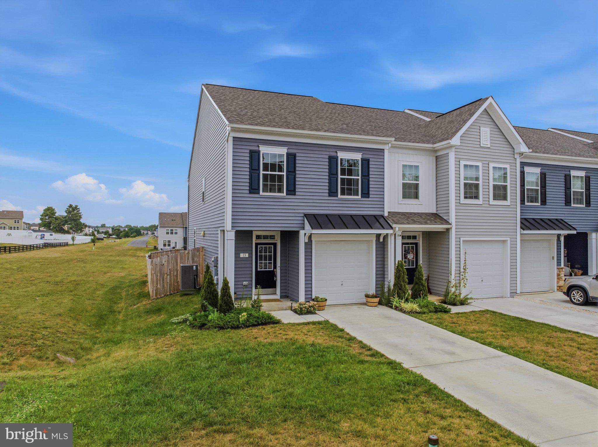 MCCAULEY CROSSING - Residential