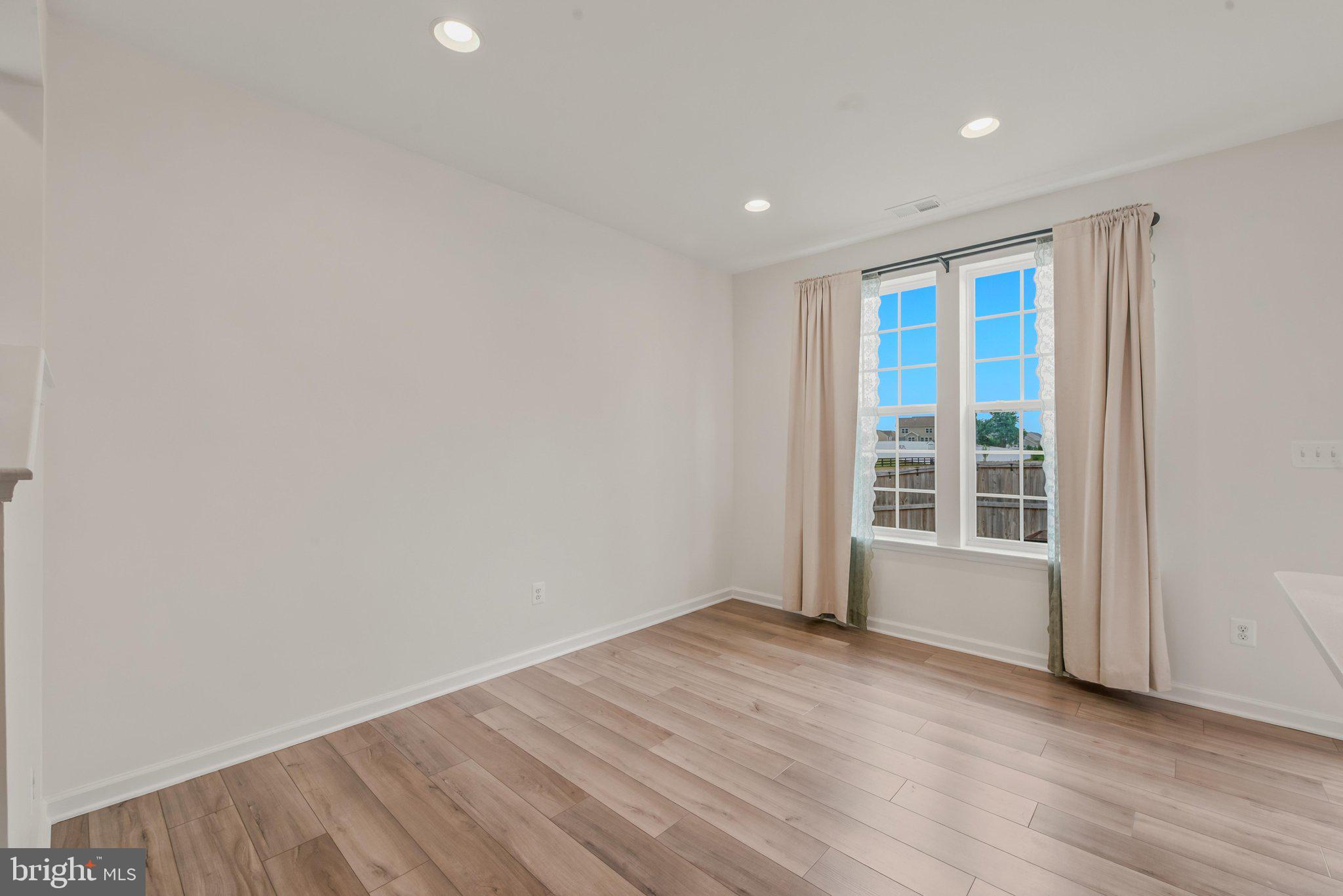 MCCAULEY CROSSING - Residential