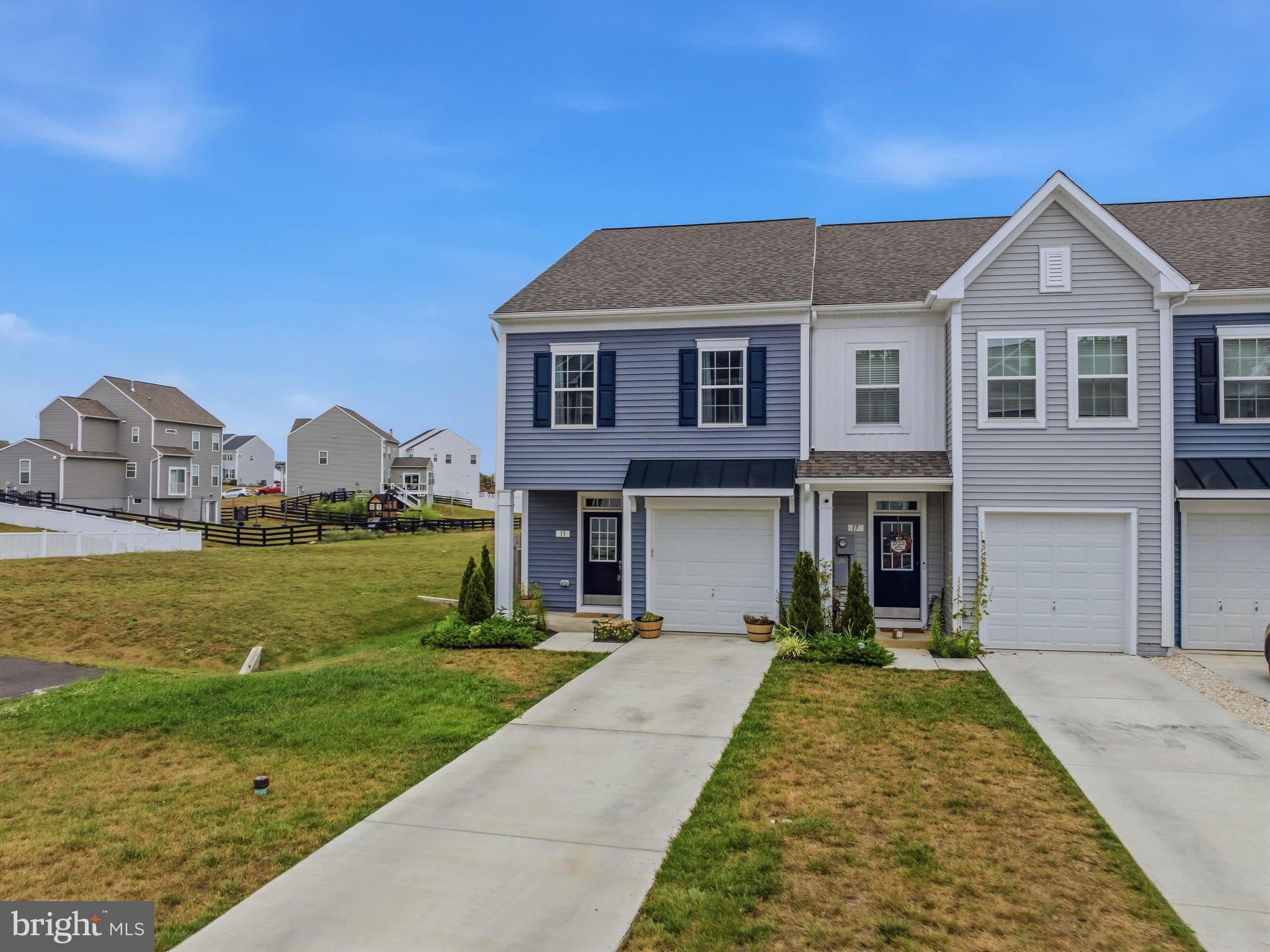 MCCAULEY CROSSING - Residential