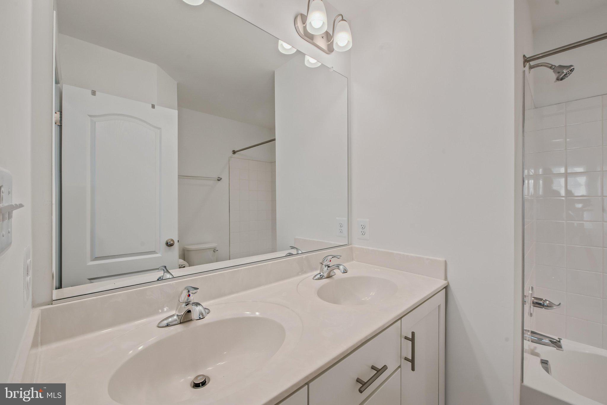 MCCAULEY CROSSING - Residential