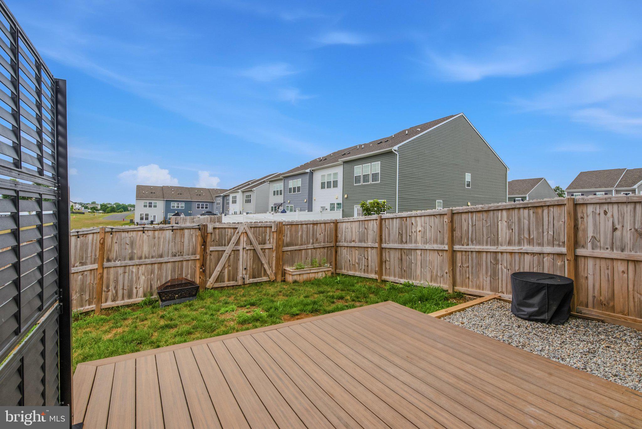 MCCAULEY CROSSING - Residential