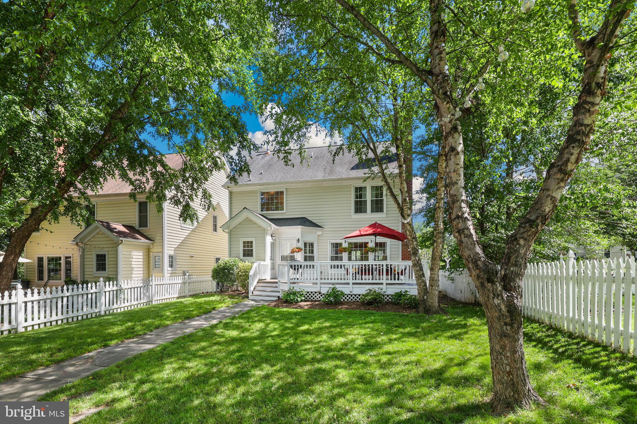 BELMONT GREENE - Residential