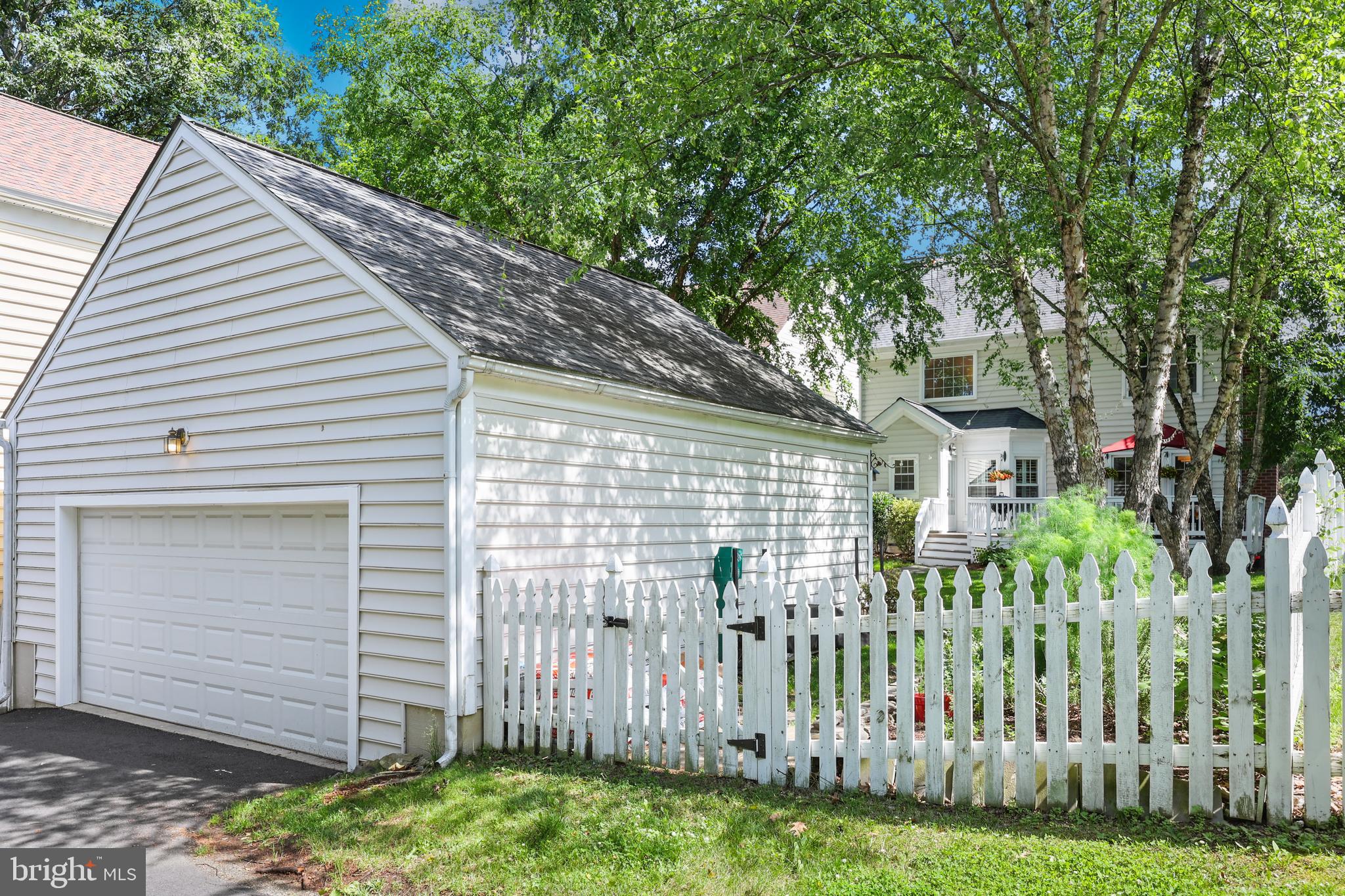 BELMONT GREENE - Residential