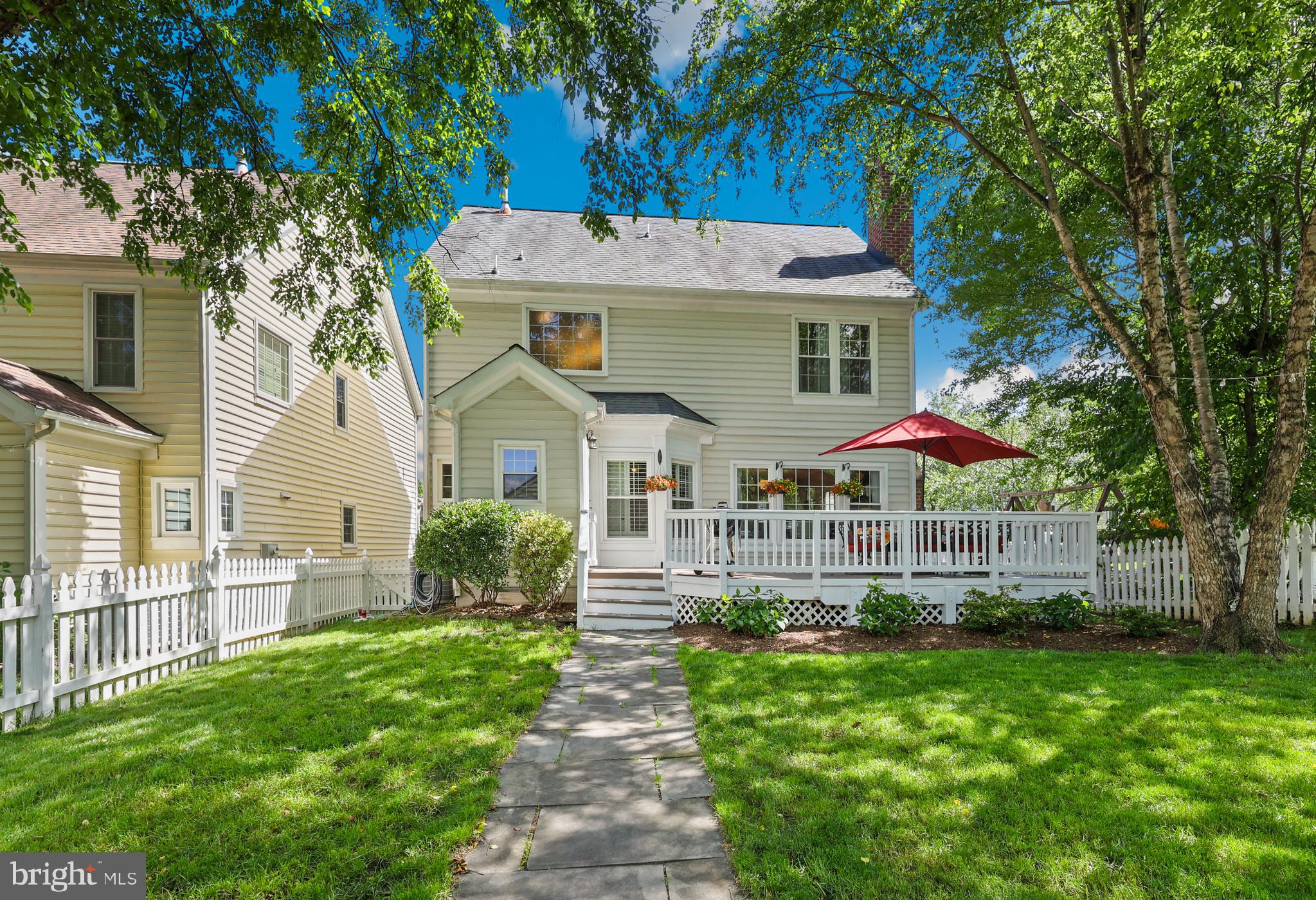 BELMONT GREENE - Residential