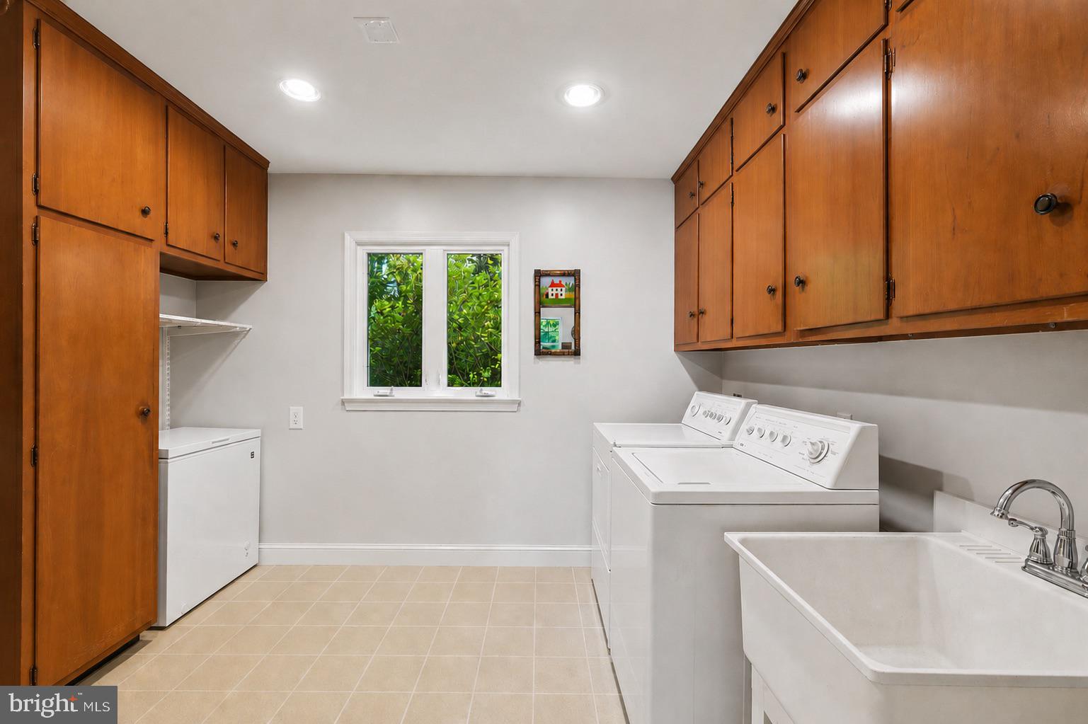 FALLS ORCHARD - Residential
