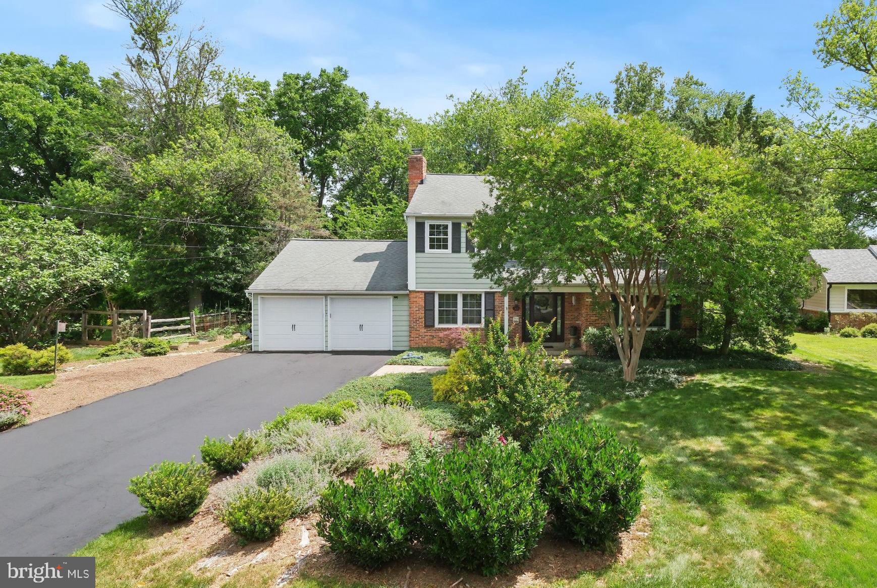 FALLS ORCHARD - Residential