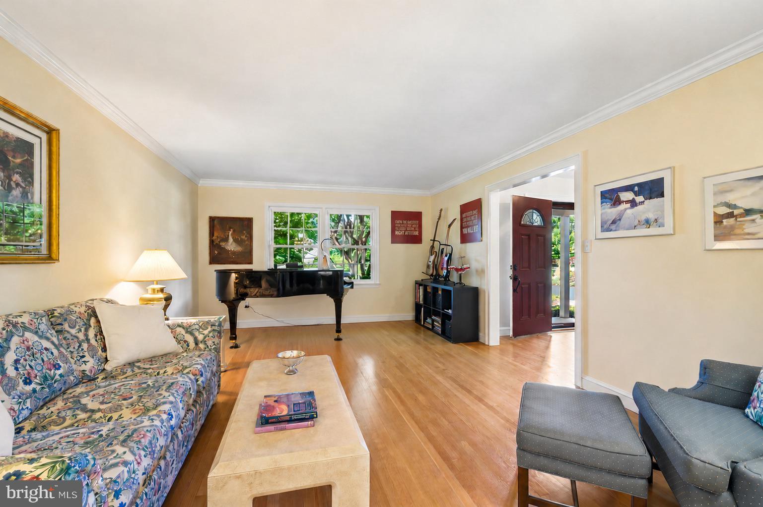 FALLS ORCHARD - Residential
