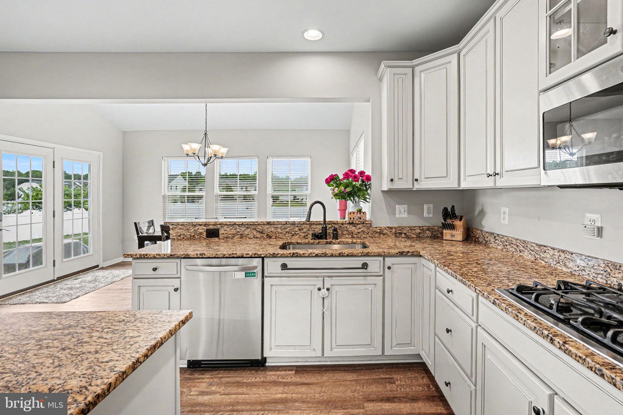 PELHAM'S EAST - Residential