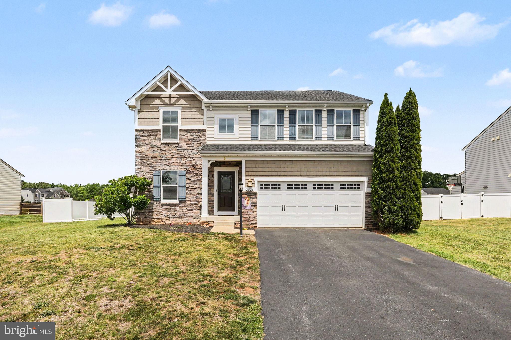 PELHAM'S EAST - Residential