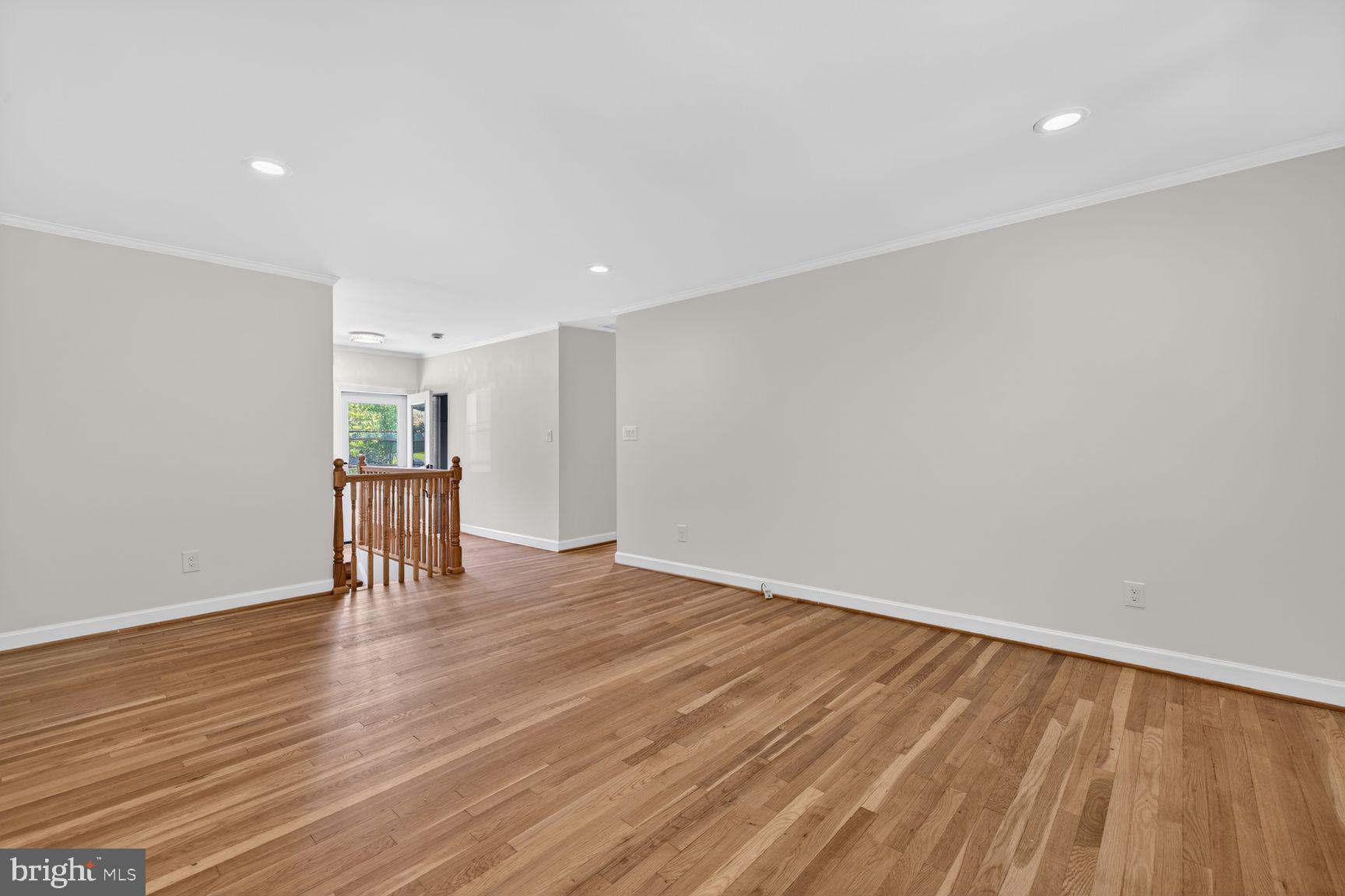 FOXHALL - Residential