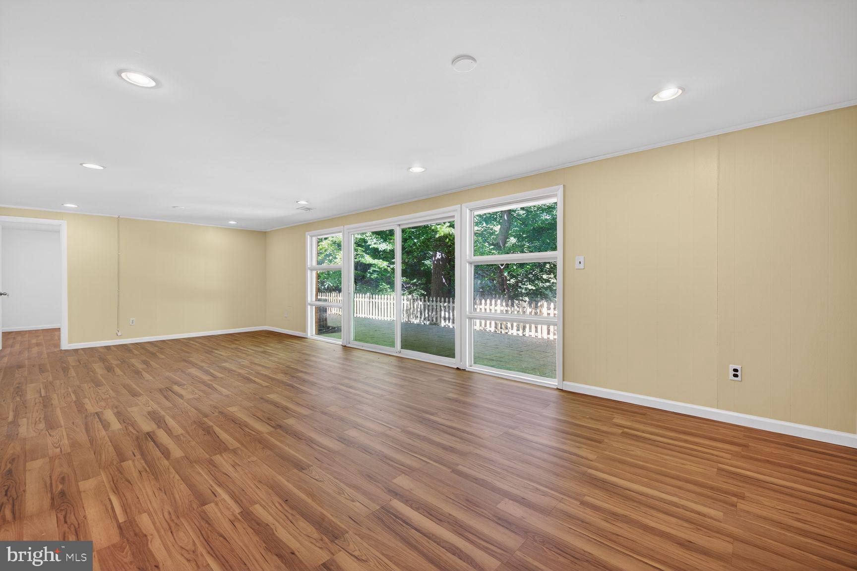 FOXHALL - Residential