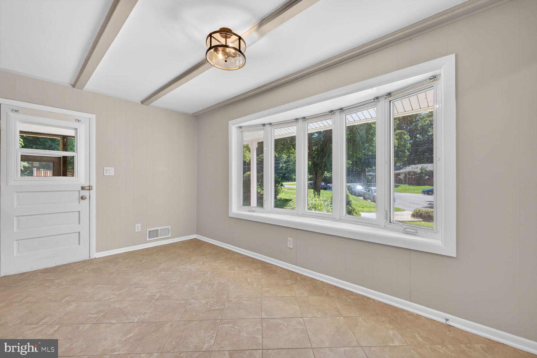 FOXHALL - Residential