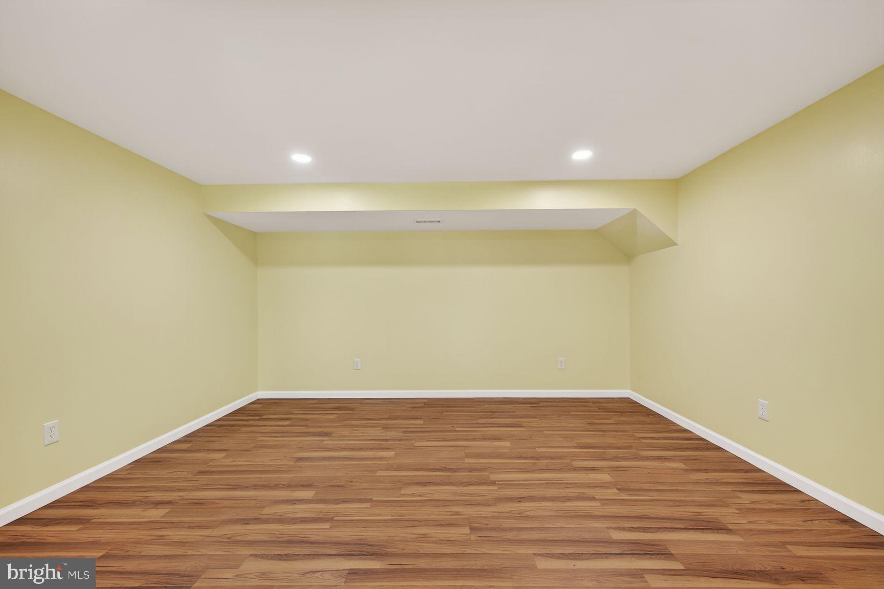FOXHALL - Residential