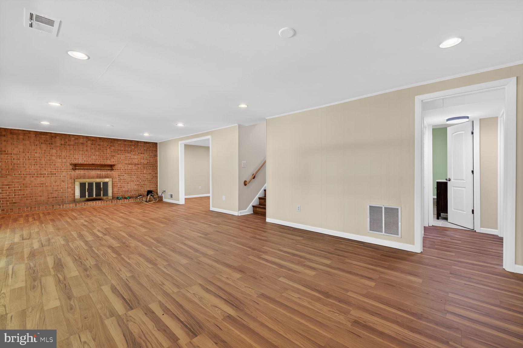 FOXHALL - Residential