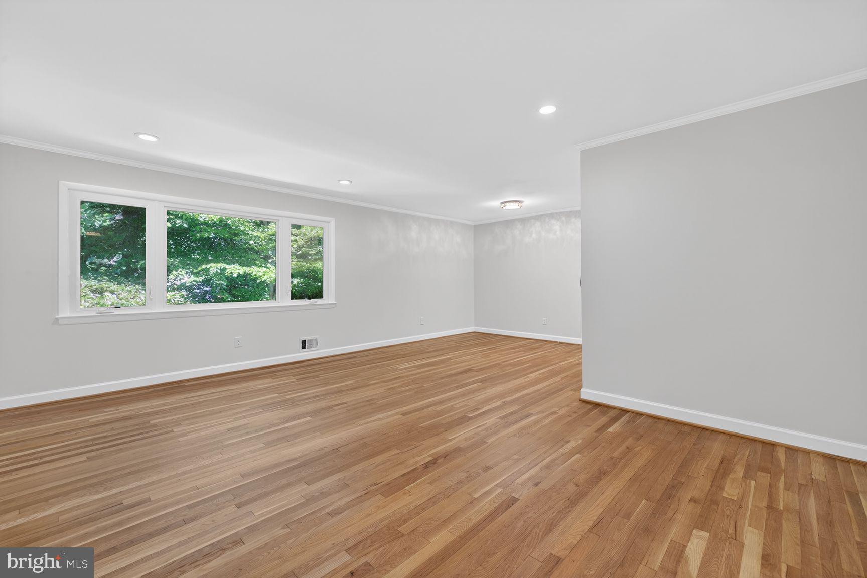 FOXHALL - Residential