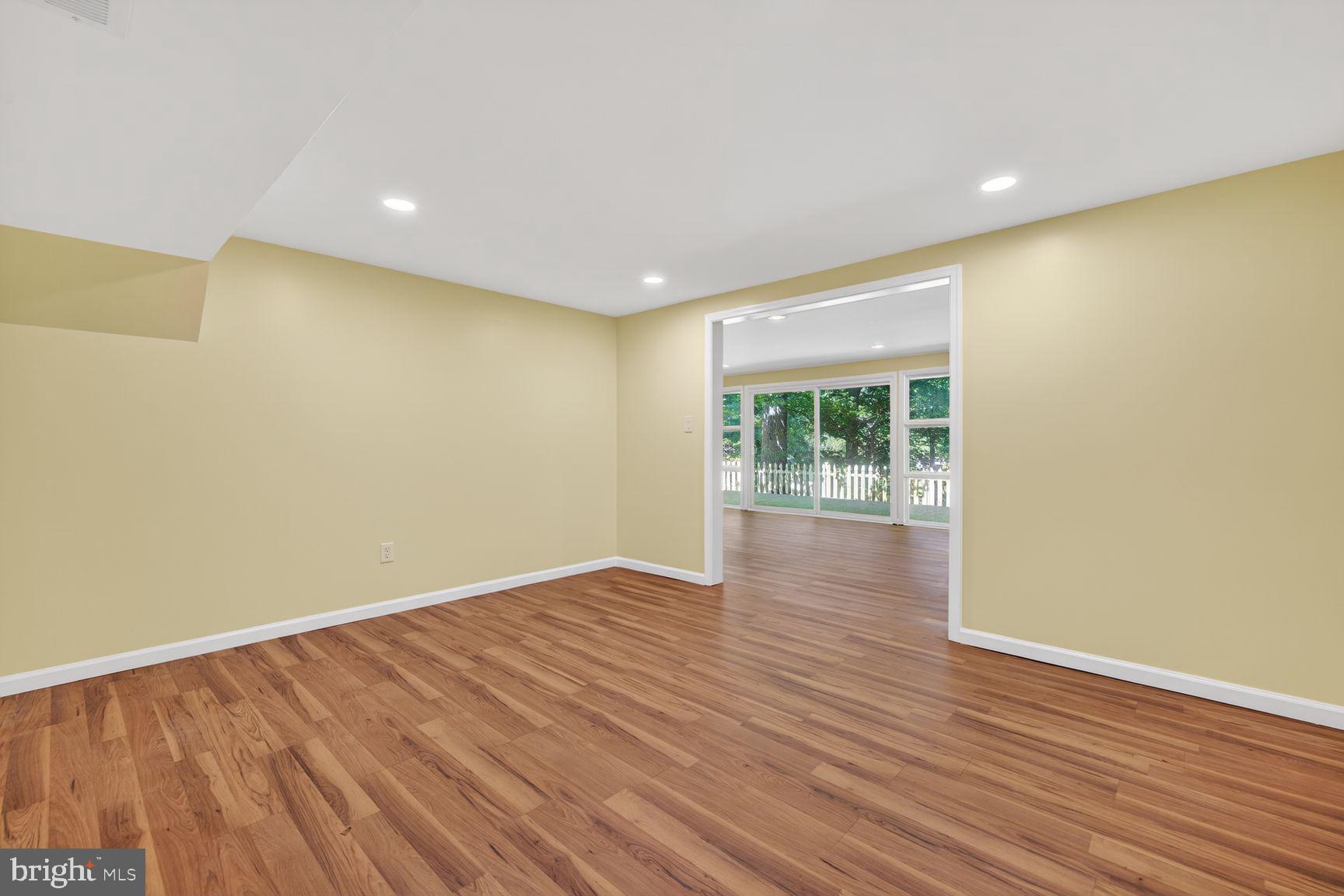 FOXHALL - Residential
