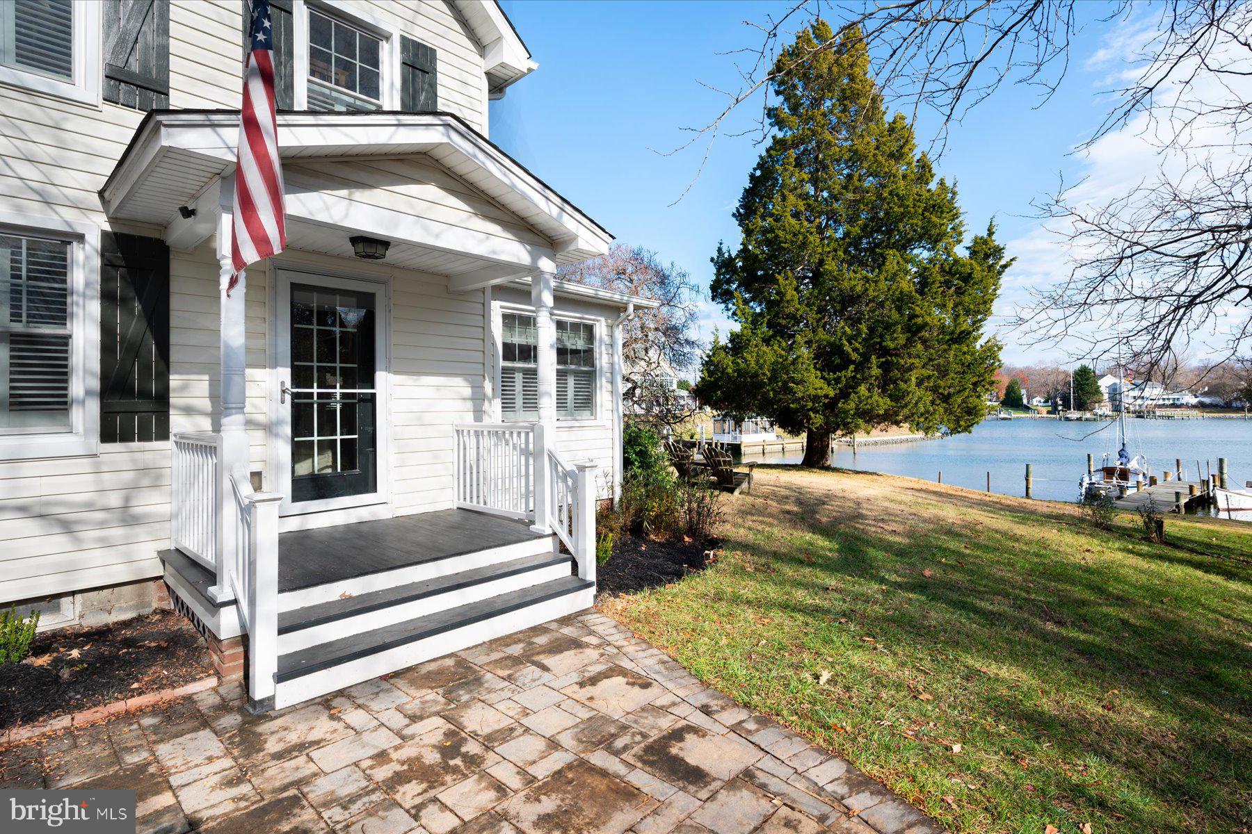 CARRS WHARF - Residential