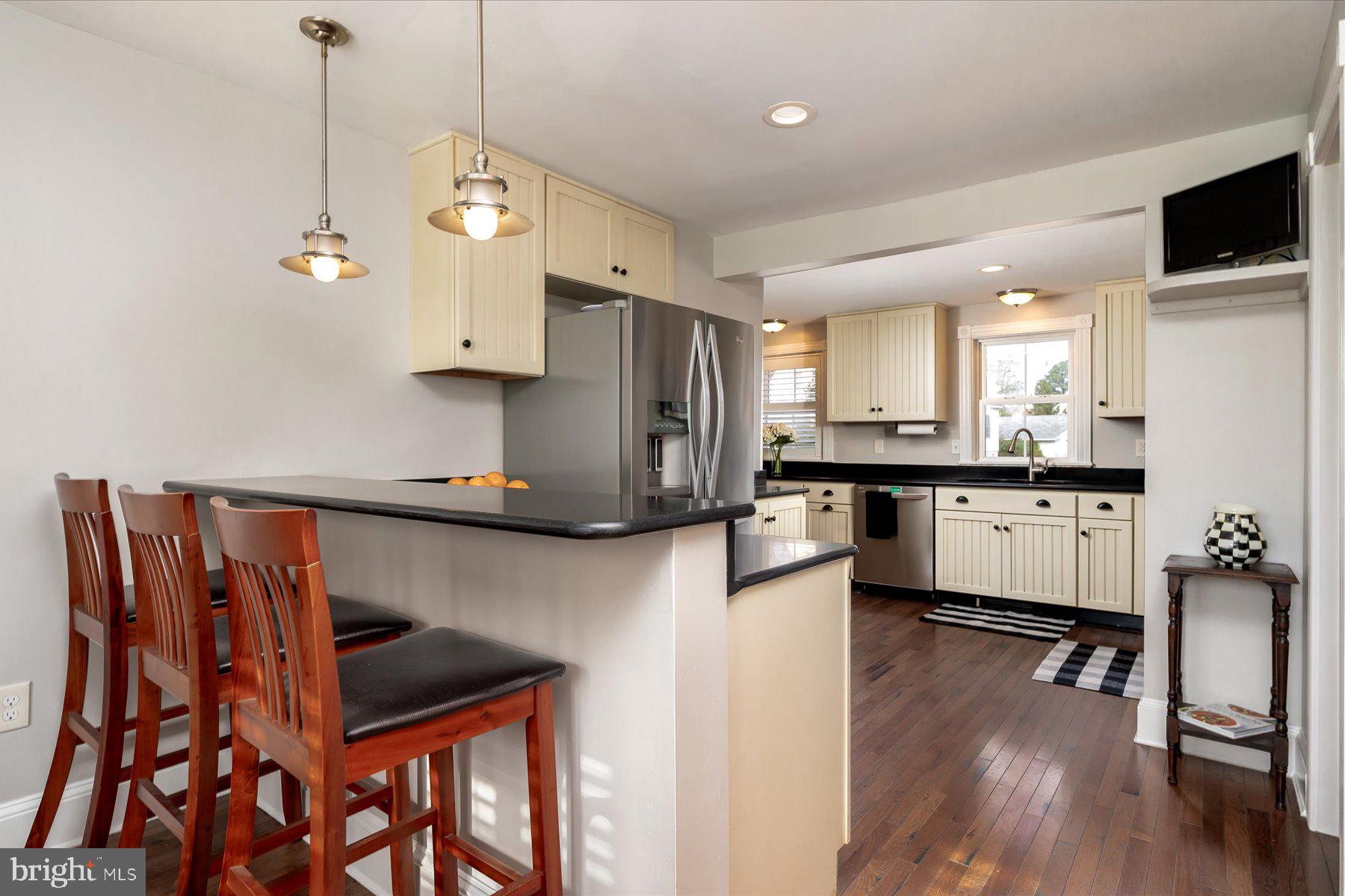 CARRS WHARF - Residential