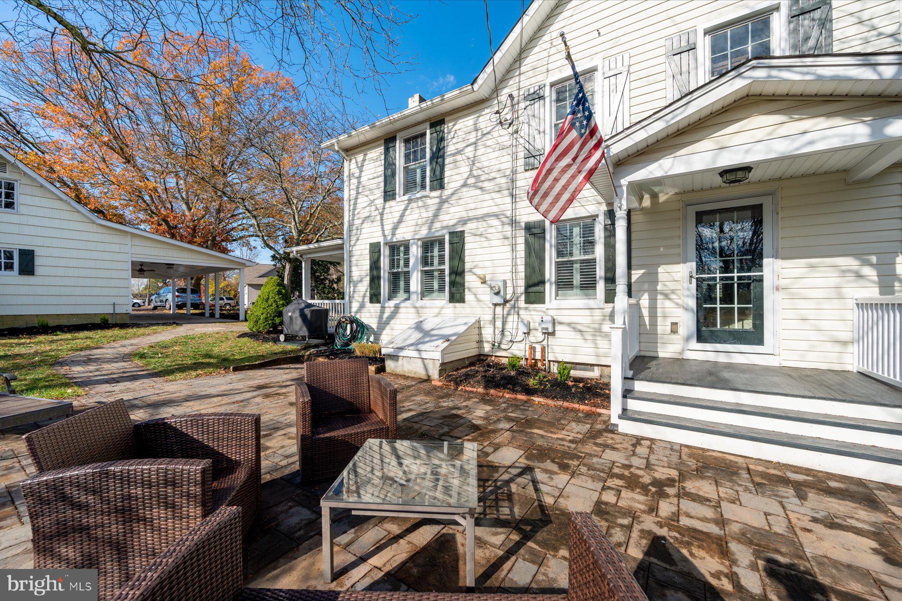CARRS WHARF - Residential