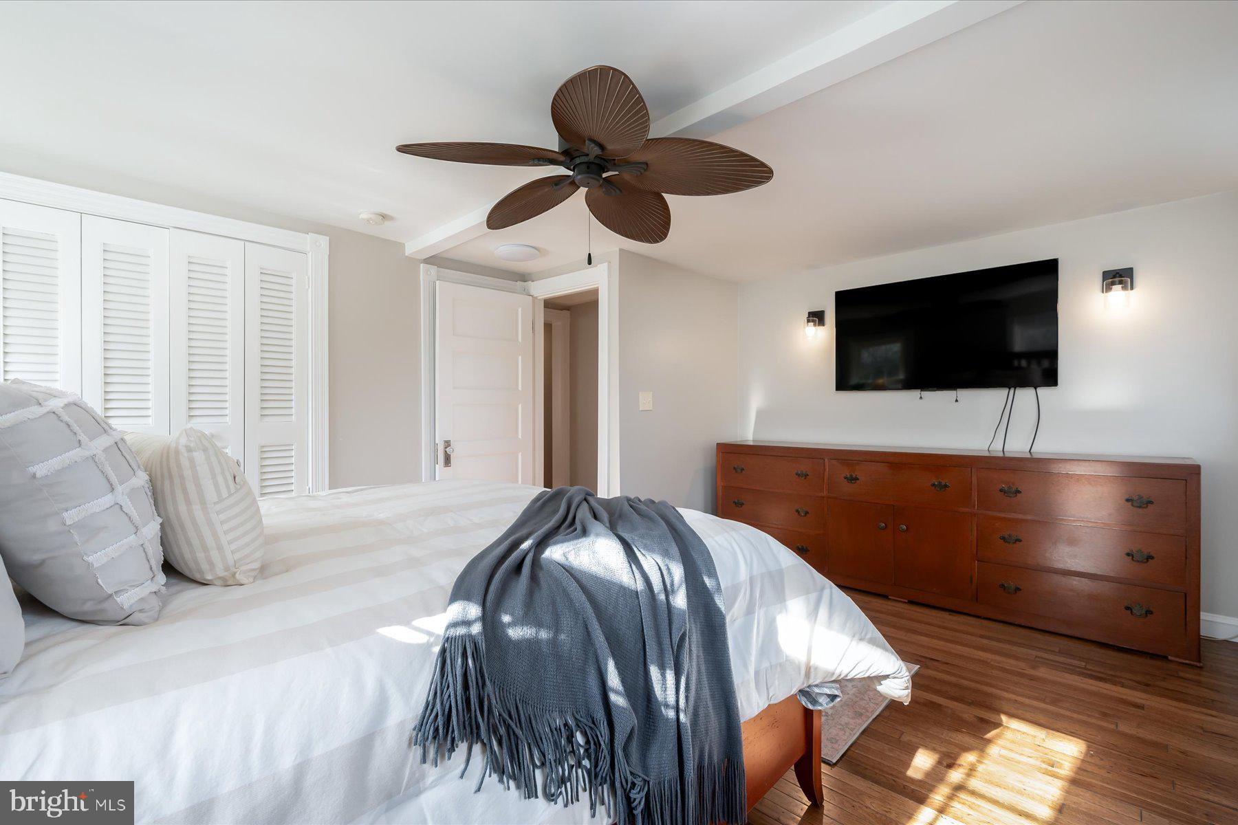 CARRS WHARF - Residential