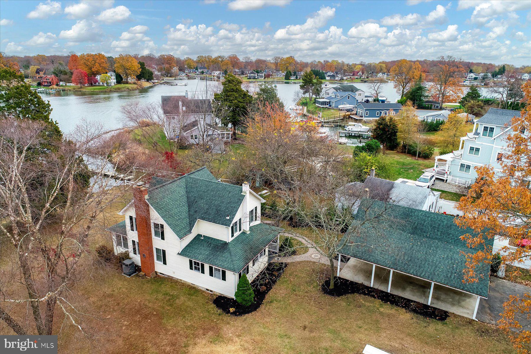 CARRS WHARF - Residential