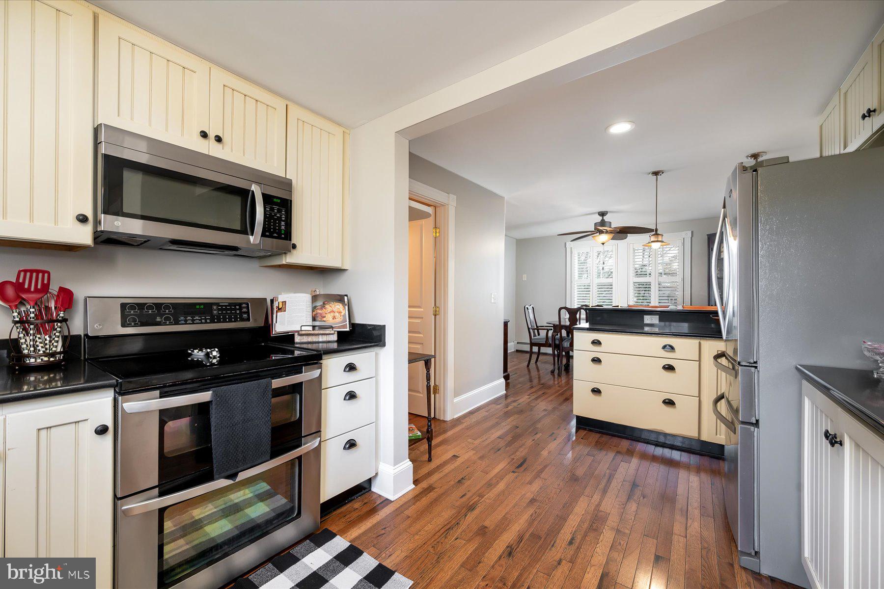CARRS WHARF - Residential