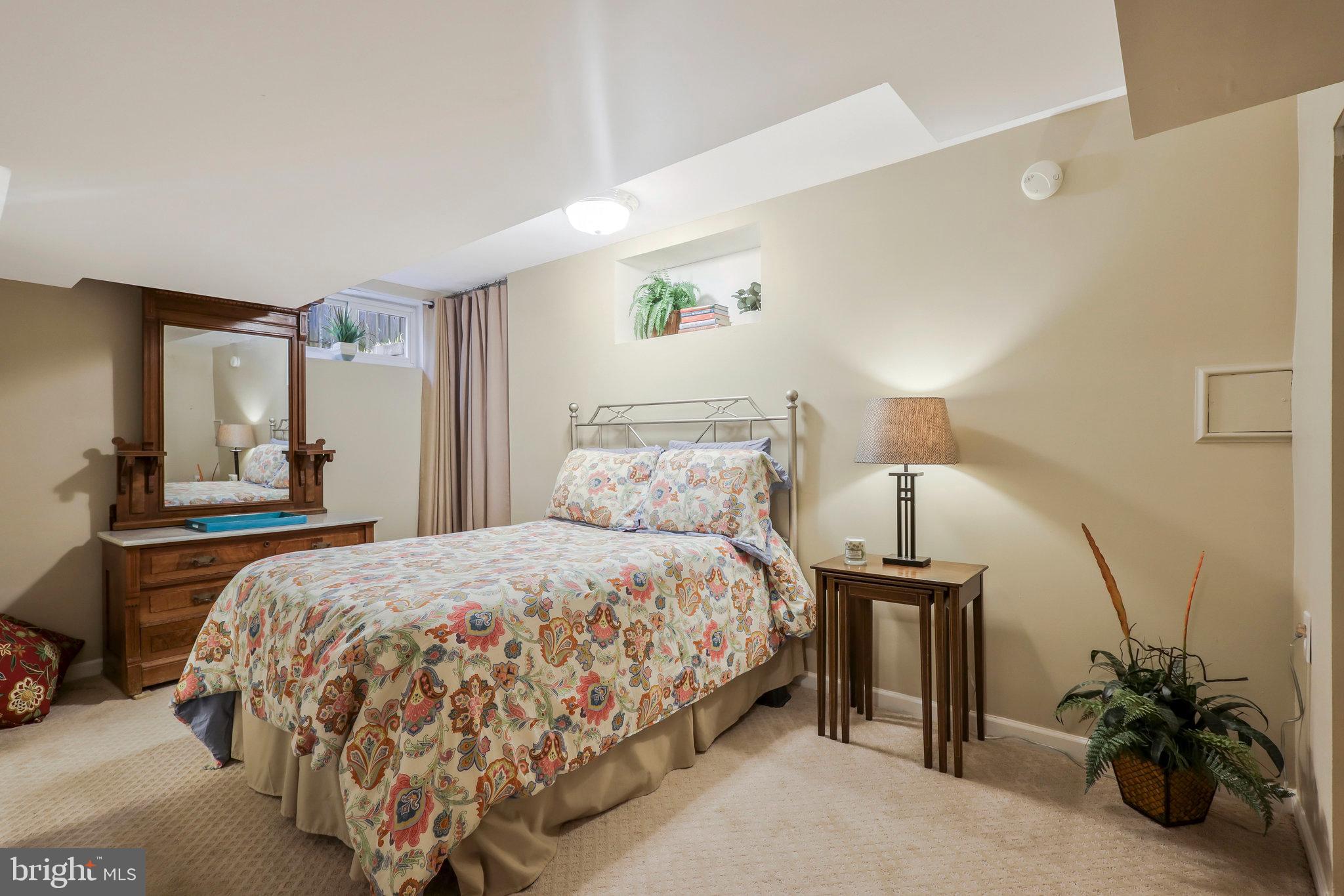 GARDEN CITY - Residential