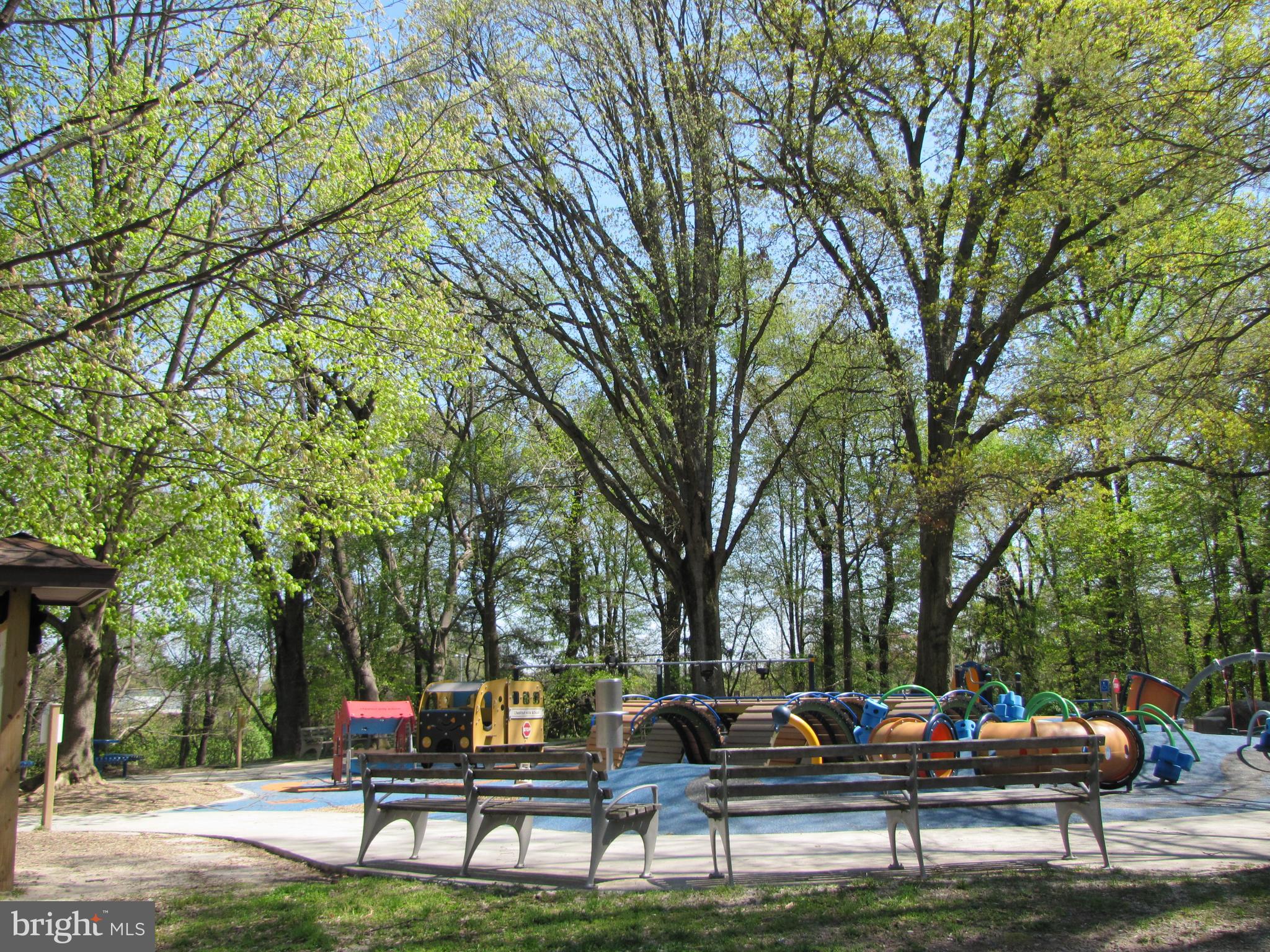 GARDEN CITY - Residential