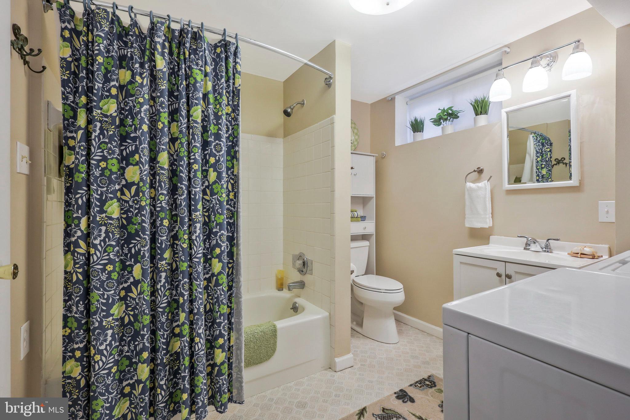 GARDEN CITY - Residential