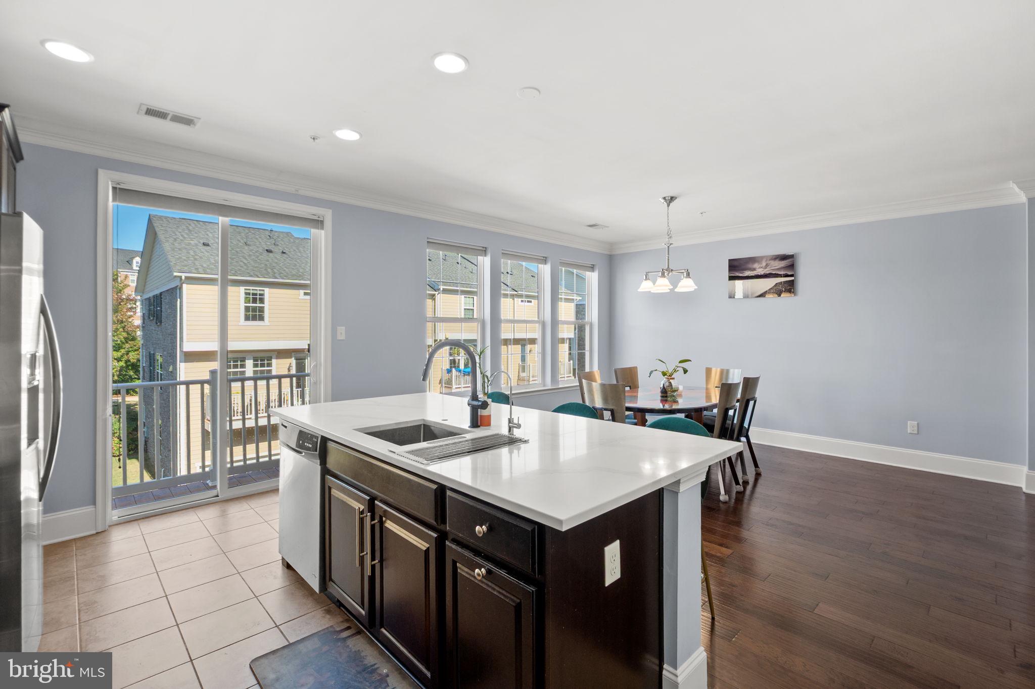 SUMMIT HALL RESERVE - Residential