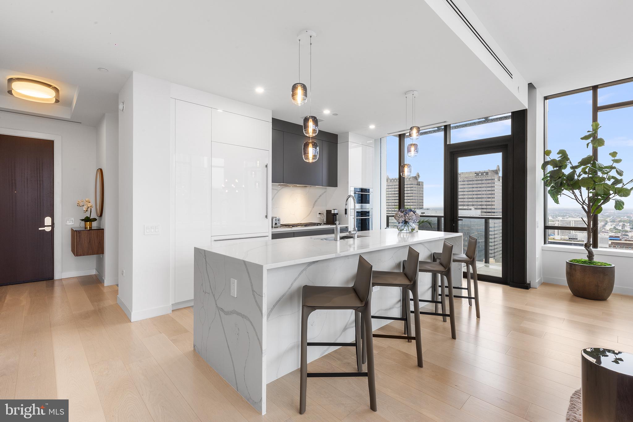 RITTENHOUSE SQUARE - Residential